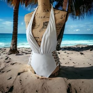 Sexy swimsuit w/ cutouts XS